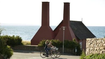 På cykeltur ved røgeri på Bornholm – kreditering Destination Bornholm –  fotograf Niclas Jessen