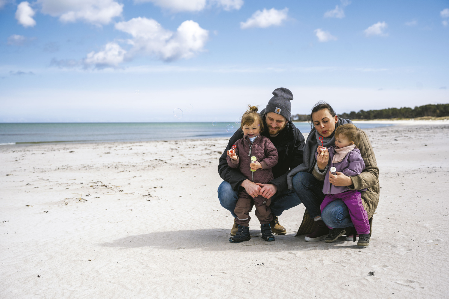 Gule huse ved Hasle Havnefront - hvor vil du helst bo på Bornholm?